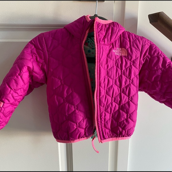 The North Face Infant Jacket - Picture 1 of 3